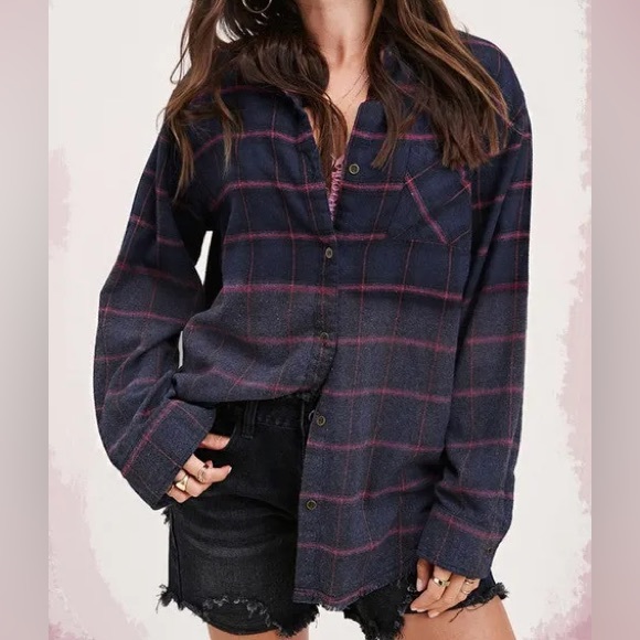 La Miel, 2 tone button-down plaid long sleeve; blue/ navy/ red; size large - Picture 3 of 10